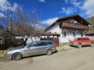 TOP ANGEBOT!!! Renoviertes zweistöckiges Haus zum Verkauf im Dorf Kosti, Strandzha-Gebirge, Bulgarien – nur 24 km von Tsarevo und dem Schwarzen Meer entfernt!!! Kaufen Sie eine Immobilie in Bulgarien in einer malerischen Umgebung!!!